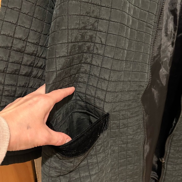 Vintage Bogari silk quilted coat. - Picture 7 of 9